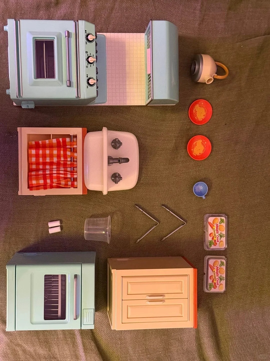 ชุดครัวมินิแบรนด์ส์ ซูรู เมจิก - Sandbox Play Set บทวิจารณ์และราคา
